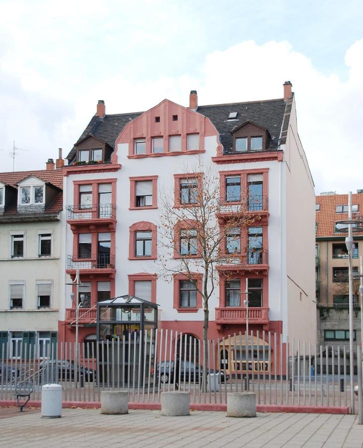 Sonniges Zimmer Mit Balkon Im Herzen Mannheims المظهر الخارجي الصورة