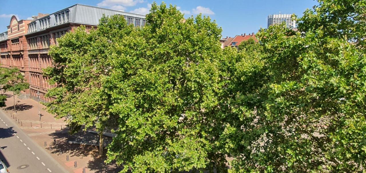 Sonniges Zimmer Mit Balkon Im Herzen Mannheims المظهر الخارجي الصورة